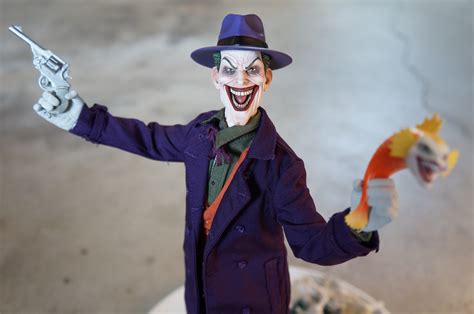 Awesome Toy Picks Joker Sixth Scale Figure By Sideshow Collectibles
