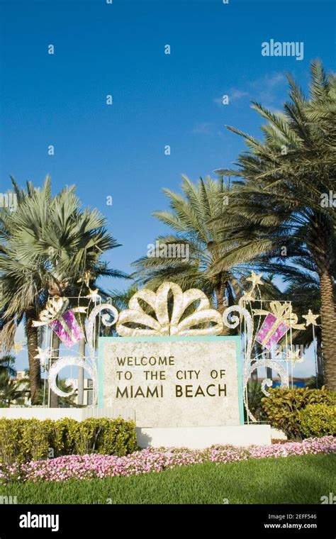 Welcome Miami Beach Sign Miami High Resolution Stock Photography And