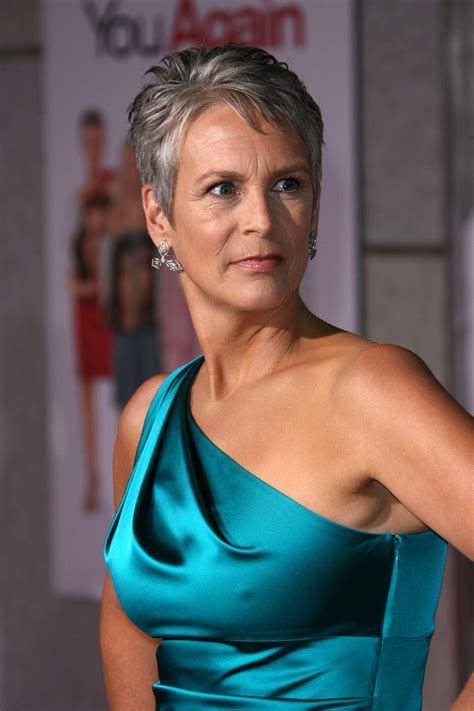 She is the sister of actress. Jamie Lee Curtis