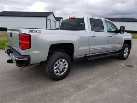 2018 Chevrolet Silverado 2500 25k Miles Super Clean Well Equipped