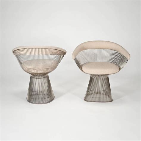 The iconic chair platner is created by welding hundreds of curved steel rods to circular frames, simultaneously serving as structure and ornament.‎ construction vertical steel wire rods welded. Platner Dining Table and Six Chairs by Warren Platner for ...