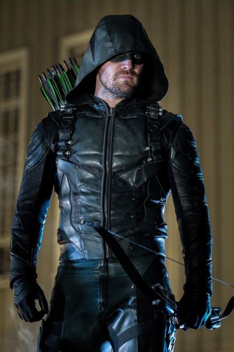 Green Arrow In Arrow 6 22 “the Ties That Bind Green Arrow Arrow Cosplay Stephen Amell