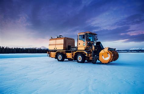Oshkosh Airport Products Arff And Snow Removal Trucks