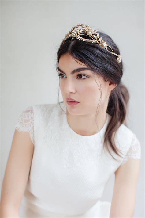 Veronika Crown