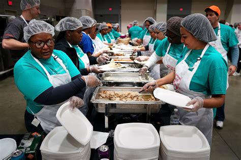 How To Help Feed The Hungry At The Holidays And Year Round
