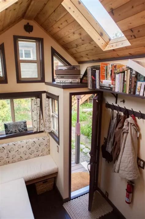 Woman Designs/Builds her own Pocket Mansion Tiny House
