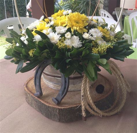What kind of quinceanera decorations are you going to decorate with? Center piece in 2020 | Quinceanera party, Western ...
