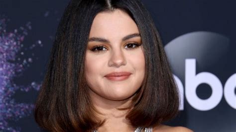 Selena Gomez Shag Haircut Is A Huge Trend For 2020 Stylecaster