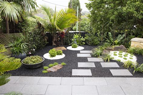 Use clusters of different pots that. Aussie backyards inspired by overseas holiday spots - The ...