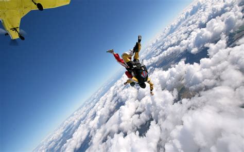 Skydiving Hd Wallpaper Background Image 2560x1600 Id351573