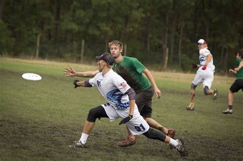 Ultimate frisbee in Brno - English info about practices ...