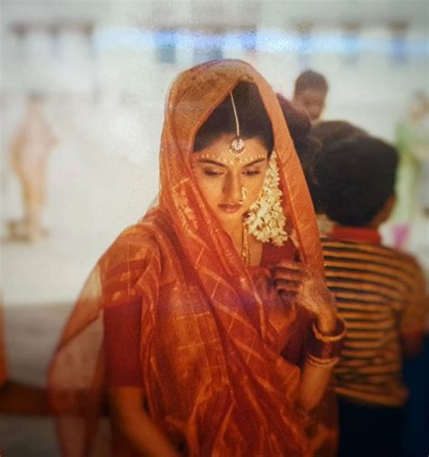 पति हिमालय संग लाइव शो में छलका भाग्यश्री का दर्द बताया क्यों मां बाप के खिलाफ जाकर की शादी
