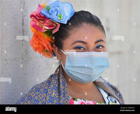 latina gordita fotografías e imágenes de alta resolución alamy