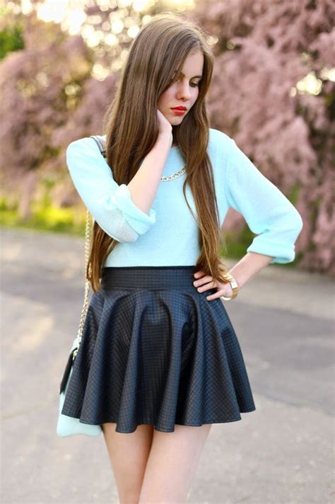 Pin By Vanessa Leslie On Skirt S Skirt Fashion Miniskirt Outfits