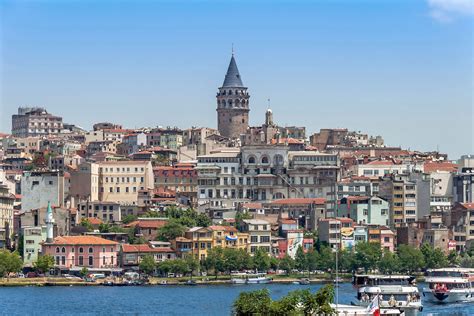 Europe In Istanbul Like A Flaneur In Pera Daily Sabah