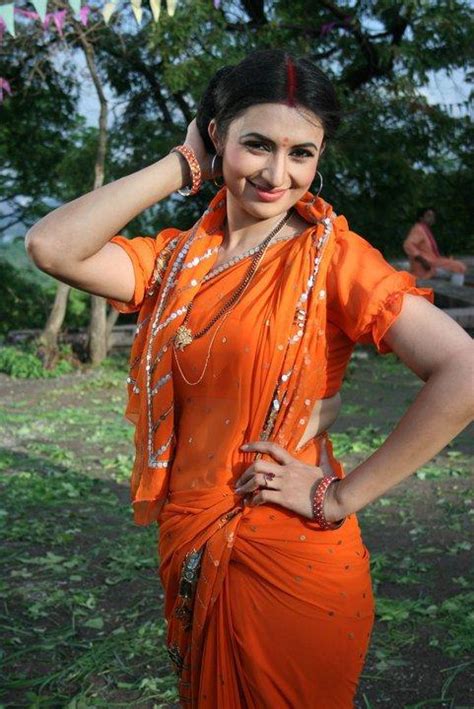 Indian Actress Zee Tv Serial Actress Divyanka Tripathi Hot In Saree