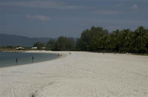 Pantai cenang • 07000 langkawi. Room - Picture of Meritus Pelangi Beach Resort & Spa ...