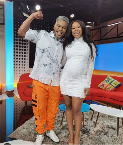 Minnie Dlamini Shows Off Baby Bump On Tv For The First Time