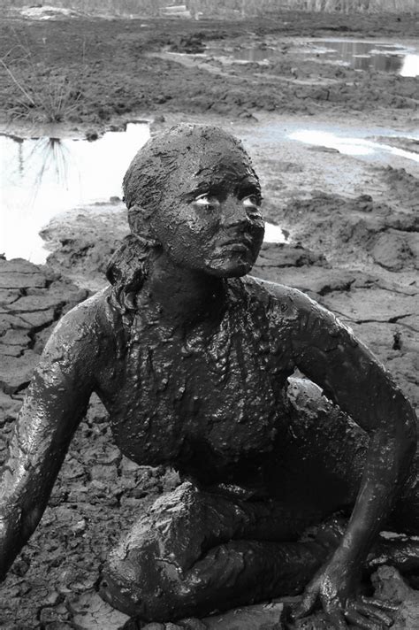 Nude Females Covered In Dirt Sex Archive