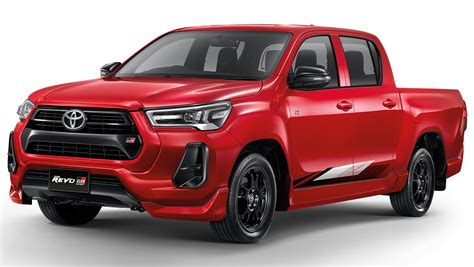 Toyota Hilux Gr Sport Dilancarkan Di Thailand Ada Versi Low Rider