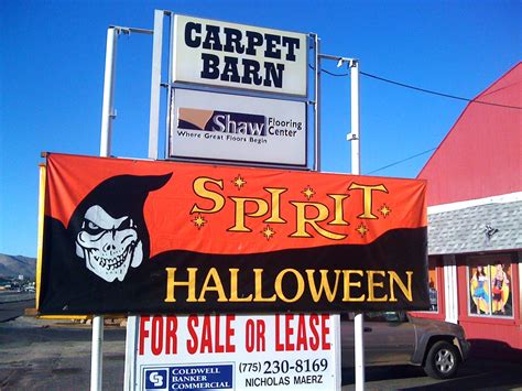 Theres A Spirit Halloween Store Movie Coming Rock 95