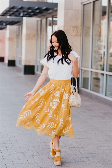 10 Cute Yellow Skirts For Spring Outfits And Outings