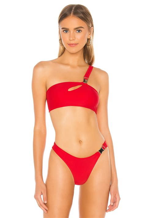 superdown isla bikini top in red revolve