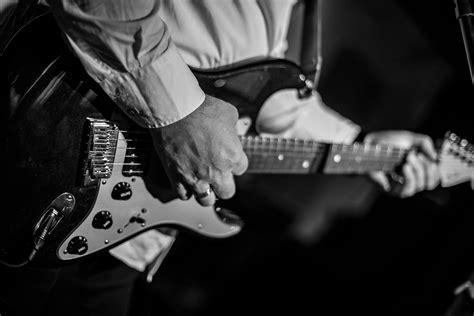 7 Ways To Become A Better Rhythm Guitarist Today Pro Sound Hq