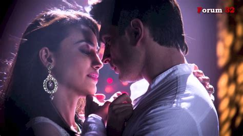 Qubool Hai Romantic Scene Between Asad And Zoya Surbhi Jyoti And Karan Singh Grover Screen