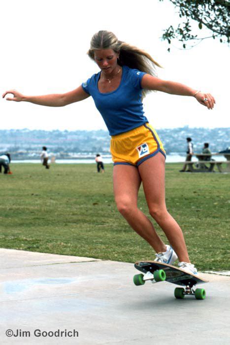 Beautiful Photos Of Skater Girls From The 1970s