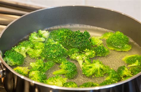 Why You Should Be Blanching Vegetables Food And Nutrition Magazine