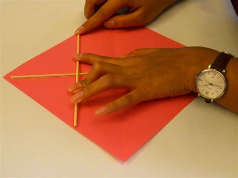 How To Make A Simple Kite Out Of Paper A Diy Activity For Kids