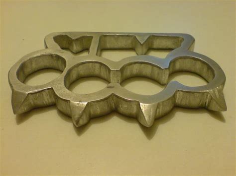 Weaponcollectors Knuckle Duster And Weapon Blog Strange Design