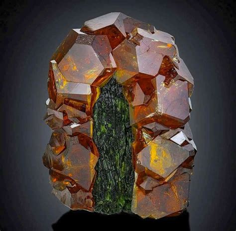 Pin By Judith Roberts On Cool Rocks Crystals Minerals Rocks And Gems