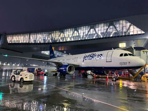 Jetblue Expands At Laguardia With Presence At Two Terminals
