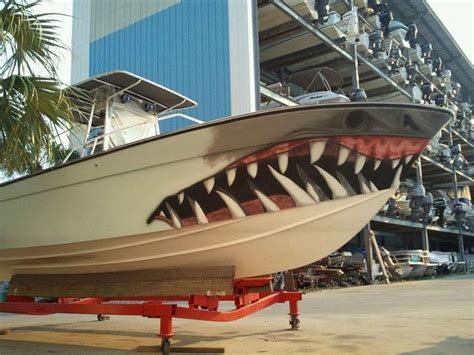 Whenever you want to revive your car with a custom paint job, or even a fresh coat of paint, you need to figure out how you want it to look, the cost, and what the overall outcome might be like. Awesome paint job!! | Boating | Pinterest | Sharks, Boats ...