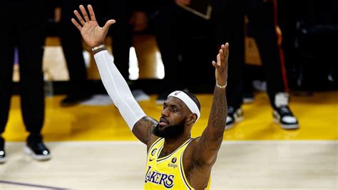 Lebron James Breaks Record For Most Career Points In Nba History Abc News