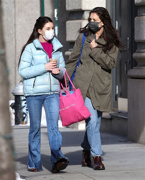 katie holmes and daughter suri cruise 14 twin in jeans as they bundle up for cool nyc stroll