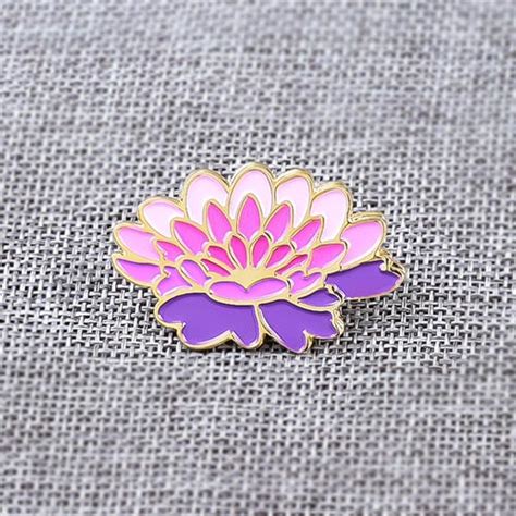 Enamel Pins Purple Lotus Custom Lapel Pins
