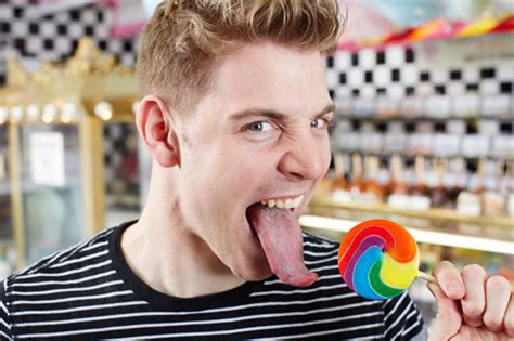 Our goal is simply this: Conoce al hombre con la lengua más larga del mundo que ...