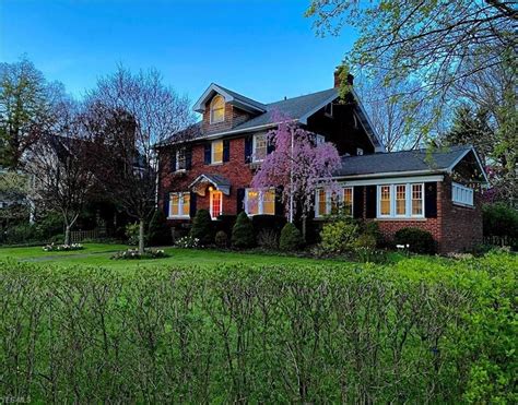 Historic Cleveland Heights Home — Grays Auctioneers
