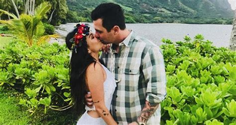 Pretty Little Liars Janel Parrish Hawaiian Wedding Photos Who Magazine