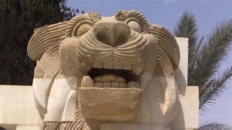 Palmyre Letat Islamique Détruit Une Statue Monumentale De 2000 Ans