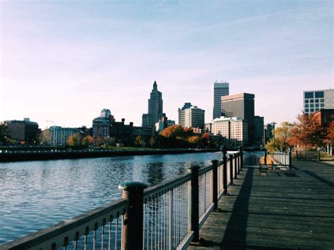The bike path continues north to india point park in providence , r.i., mostly constructed following an abandoned railroad right of way. Pin on T҉r҉a҉v҉e҉l҉