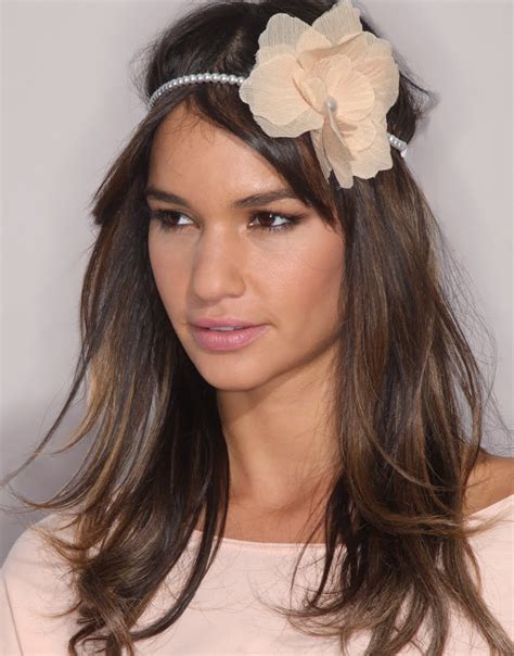 bob hairstyle: Headband Fashion