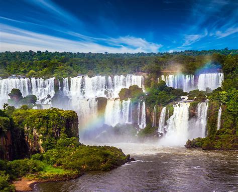 Commencer le deuxième tour de la coupe du monde contre l'éternel rival argentin, condamné de surcroît à la victoire après son échec contre l'italie. Les plus belles chutes d'eau du monde : Iguaçu - Brésil ...