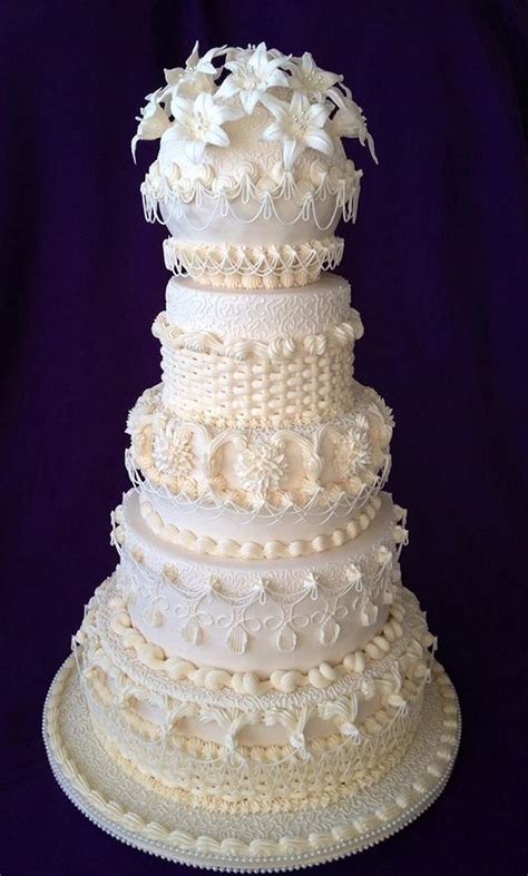Royal Icing Wedding Cake Decorated Cake By Cake Garden Cakesdecor