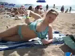 Topless Sunbathing And Hiding The Nipples NSFW GIFs 31783