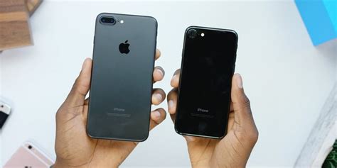Iphone 7 jet black 32gb. Ternyata warna Jet Black dari iPhone 7 'lemah' terhadap ...
