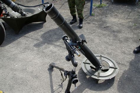 81mm迫撃砲 L16｜81m･ハンマー｜陸上自衛隊装備品｜陸自調査団
